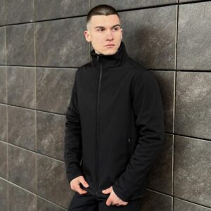Чорна чоловіча демісезонна куртка із софтшеллу з кишенями Pobedov Shadow