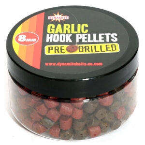 Пелетс Dynamite Baits Pre-Drilled Garlic Hook Pellets 8mm 150g (DY961)